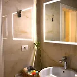 Comfy Apartment *